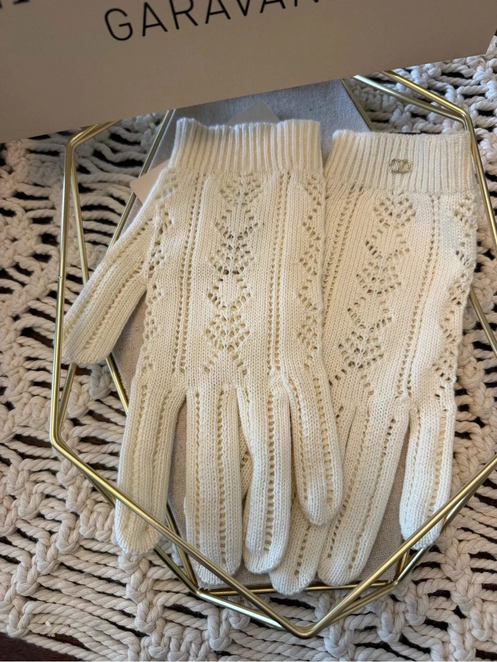 Valentino Garavani VLOGO Signature Pointelle Knit Gloves In Betulla - L/XL - NWT